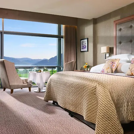 מלון Aghadoe Heights & 5*