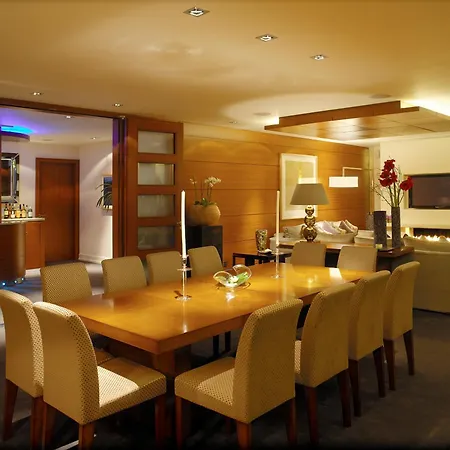 מלון Aghadoe Heights &
