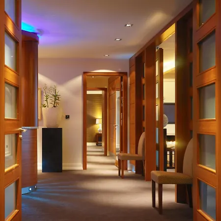 מלון Aghadoe Heights & 5*