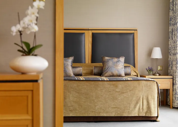 Aghadoe Heights & Fossa