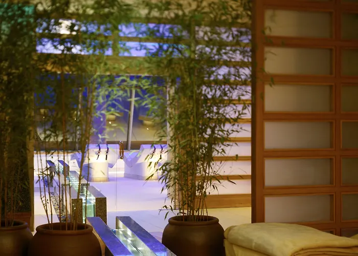 Отель Aghadoe Heights & 5*